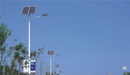 下雨天太陽(yáng)能led路燈還能正常亮燈工作嗎？