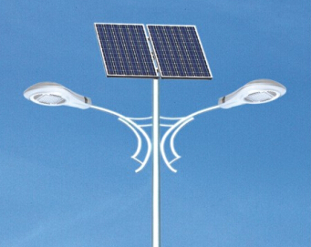 LED太陽(yáng)能路燈電池板的傾斜度照明調整？