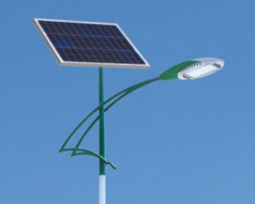 led太陽(yáng)能路燈是農村村民們的‘貴賓’