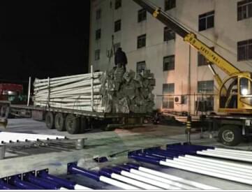 華可路燈：100套廣西led太陽(yáng)能路燈發(fā)貨啦！