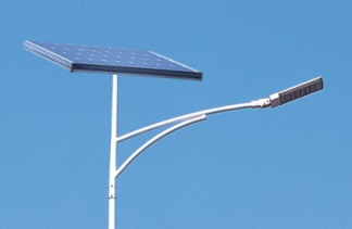 Led太陽(yáng)能路燈與普通路燈哪款更適合新農村？