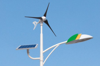 安裝風(fēng)光互補太陽(yáng)能路燈有哪些優(yōu)勢？