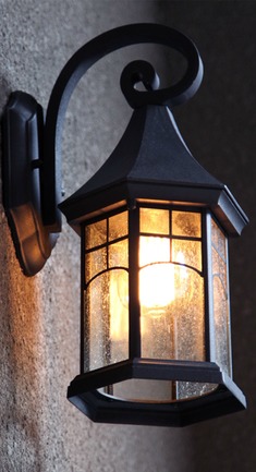 太陽(yáng)能壁掛式庭院燈的優(yōu)點(diǎn)有三節三控？