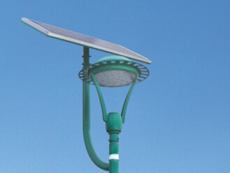 太陽(yáng)能庭院燈的功率輸出由什么決定的？