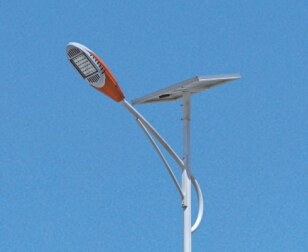 太陽(yáng)能路燈廠(chǎng)家該如何配置控制器才能實(shí)現良好的道路照明呢？