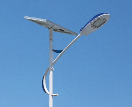 為什么不同廠(chǎng)家的太陽(yáng)能路燈價(jià)格表各不相同？