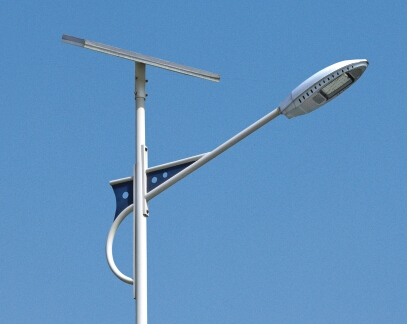 太陽(yáng)能路燈不同的屬性有不同的作用。