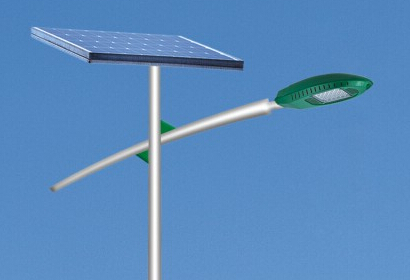 太陽(yáng)能路燈廠(chǎng)家應該積極融入市場(chǎng)。