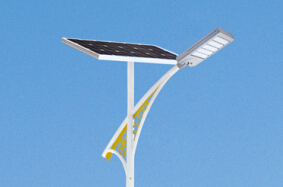 太陽(yáng)能路燈控制器將決定整套設備的照明效益