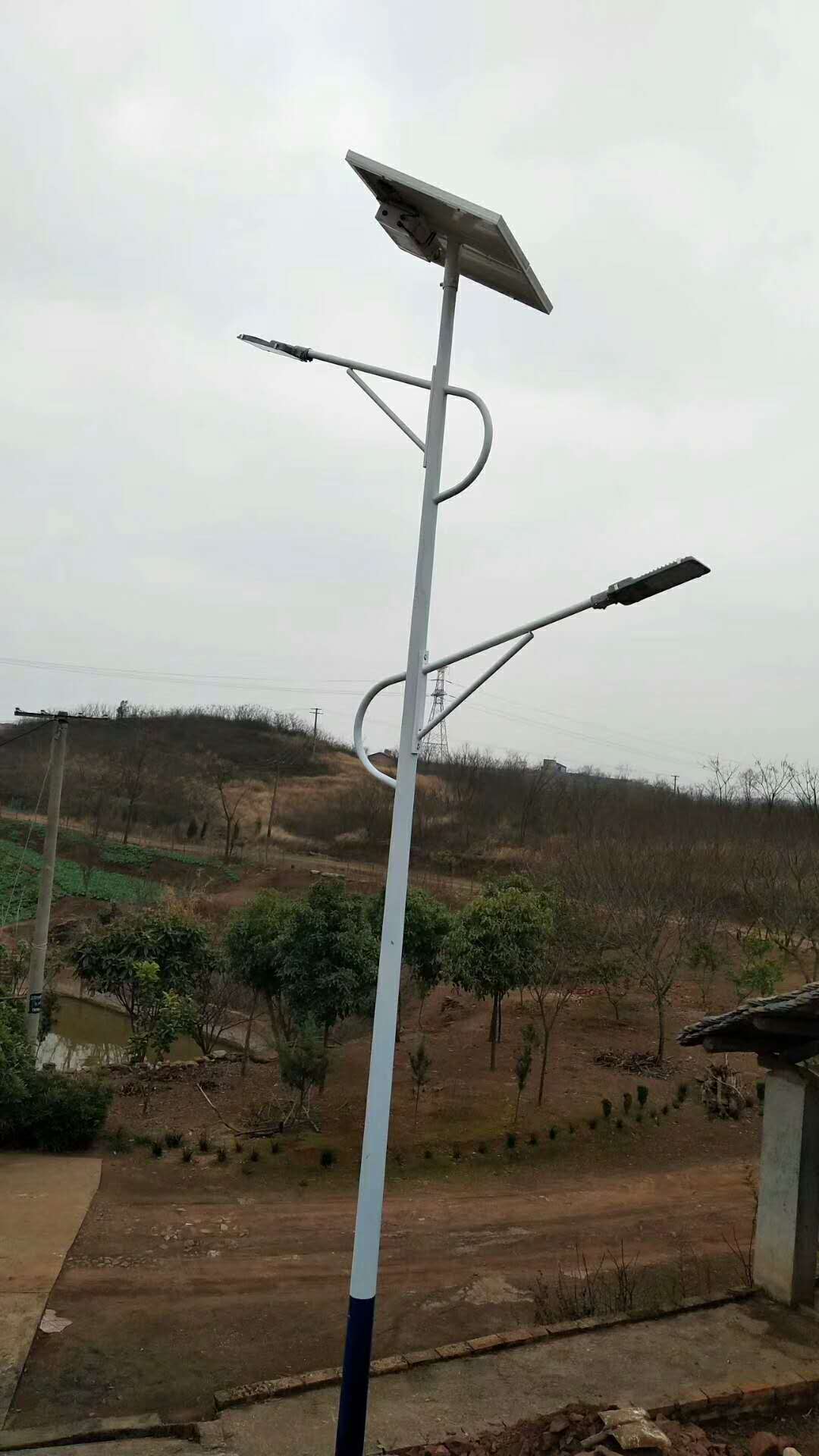 【華可案例】山西臨汾68套農村太陽(yáng)能路燈安裝完畢！